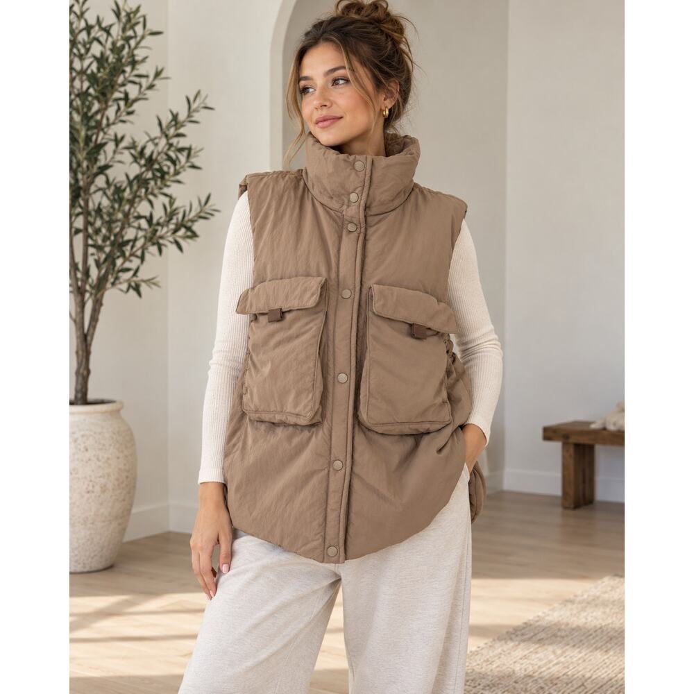 FP Movement Women’s Primaloft Rise Puffer Vest Hickory Brown Size S NWT $168 - Picture 3 of 9